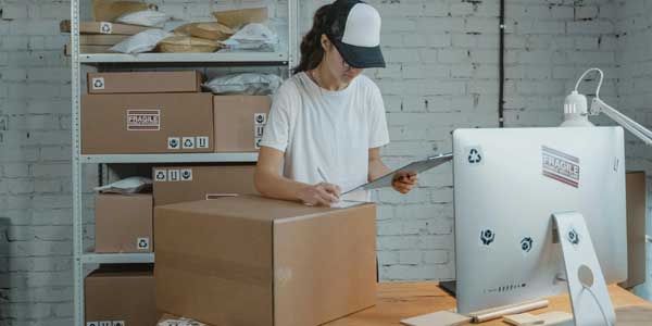 dclarations douanires avec la poste